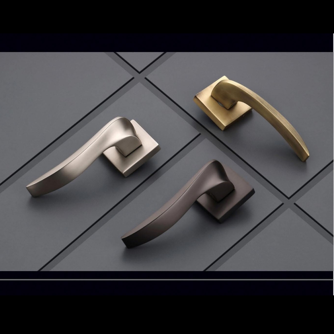 Brass Rose Handles AM-7002