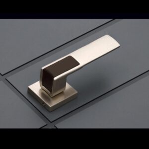 AM-5003 Rose Handles